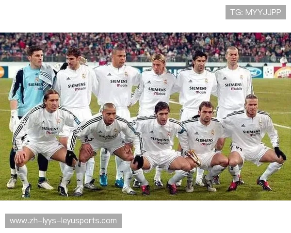 足球黄牌：赛场规则的警示与策略博弈